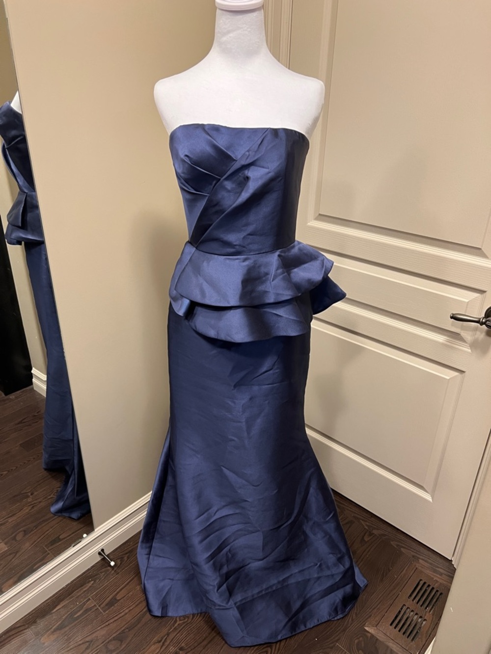 Badgley Mischka Strapless Navy Blue Peplum Prom Gown